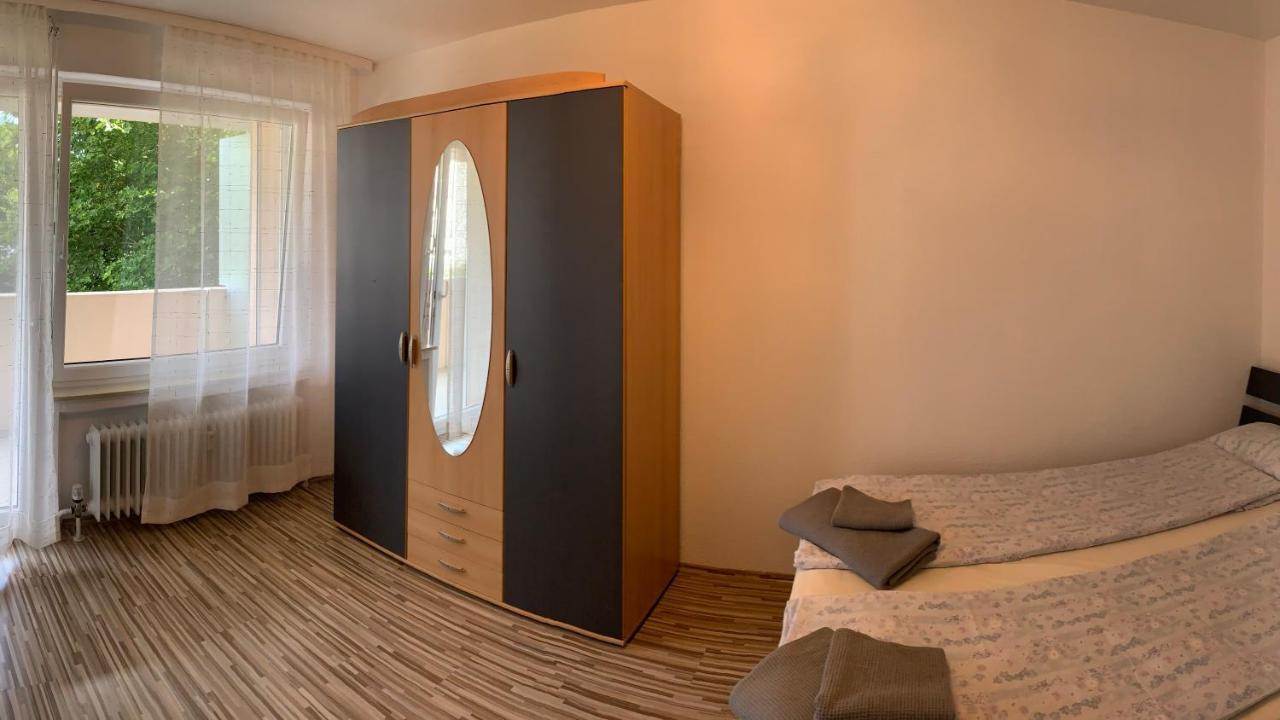 Grosse Und Helle Ferien Wohnung Mit Parkplatzen Laufenburg Εξωτερικό φωτογραφία